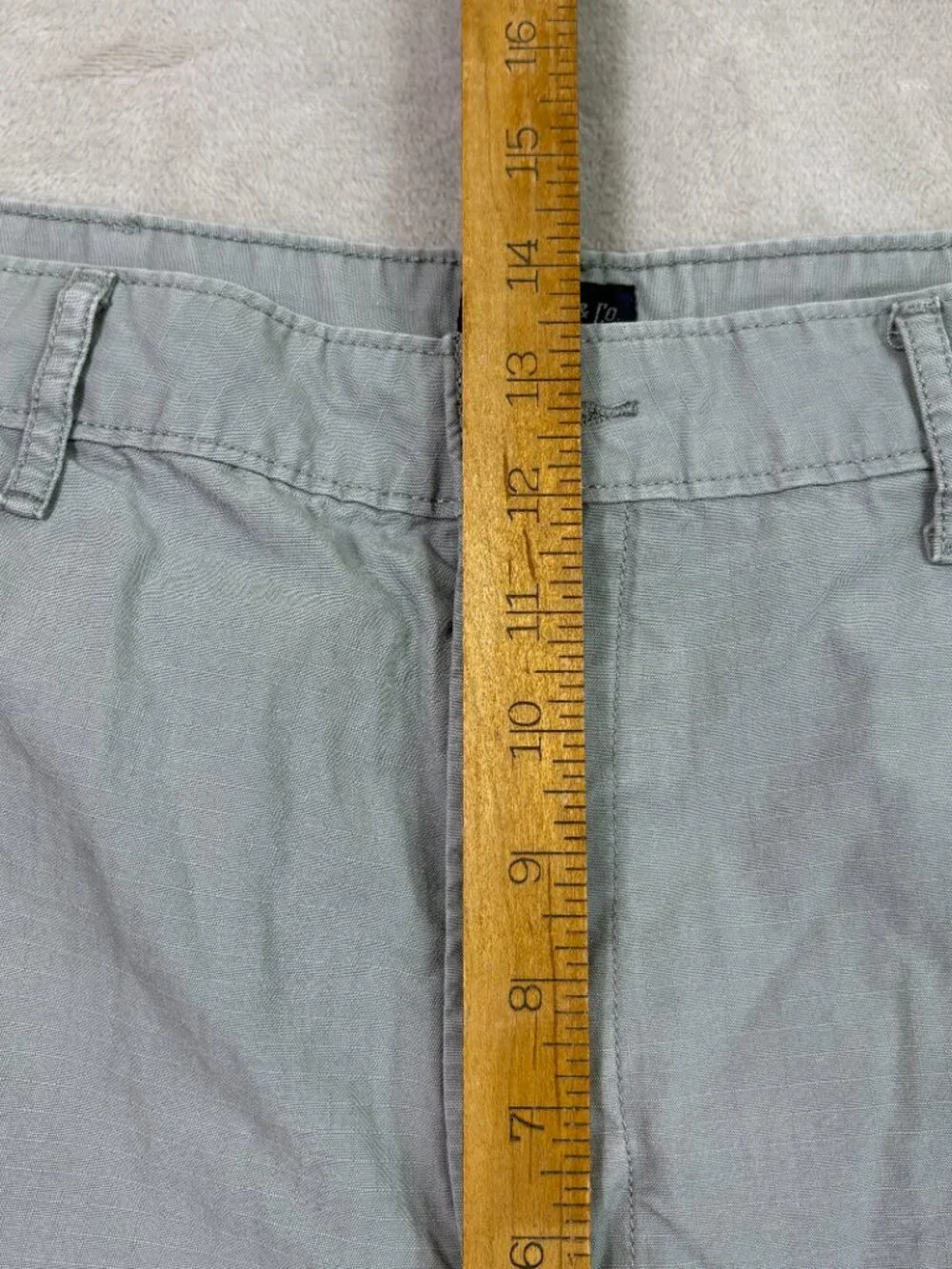Levis good please